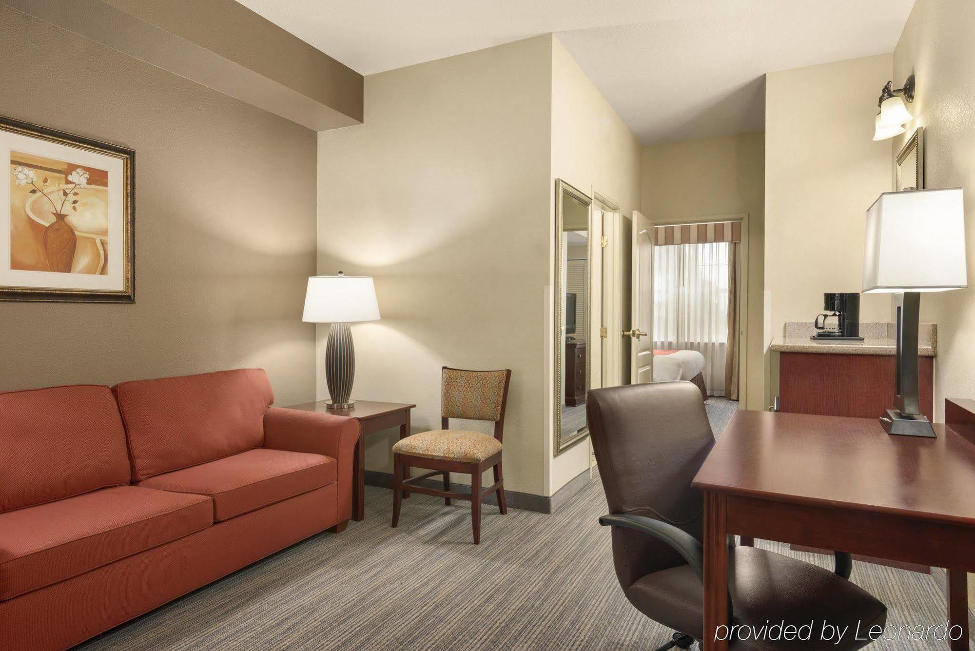 Seffner Inn And Suites Bagian luar foto